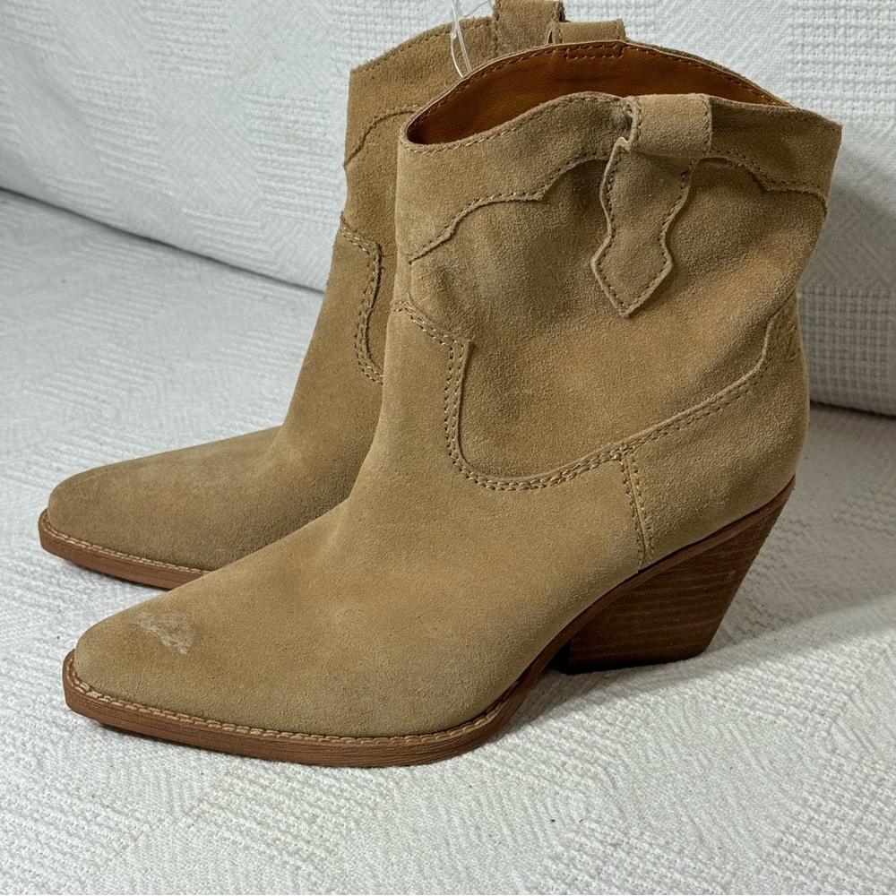 ZODIAC Roslyn Tan Suede Western Pointed Toe Block Heel Ankle Boots 8M